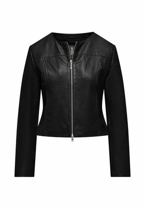 Zwarte nauwsluitende leren jas met lange mouwen, ronde halslijn en een centrale zilveren ritssluiting.