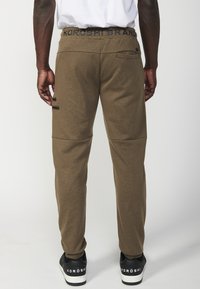 Koroshi Pantaloni de trening - vison   mink light brown