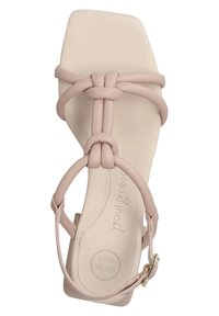 Blush pink lædersandal med firkantet tå, krydsede stropper, justerbar ankelspænde og polstret sål mærket "Super Soft."