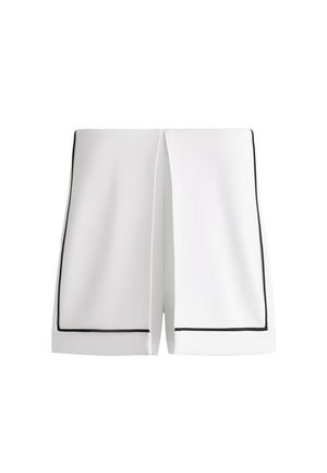OYSHO WITH SOFT-TOUCH AND PIPING - Shorts - white