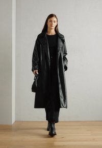 Camper BRUTUS - Nilkkurit - black