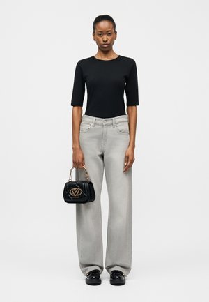 Love Moschino EMBOSSED Q - Geantă de mână - black