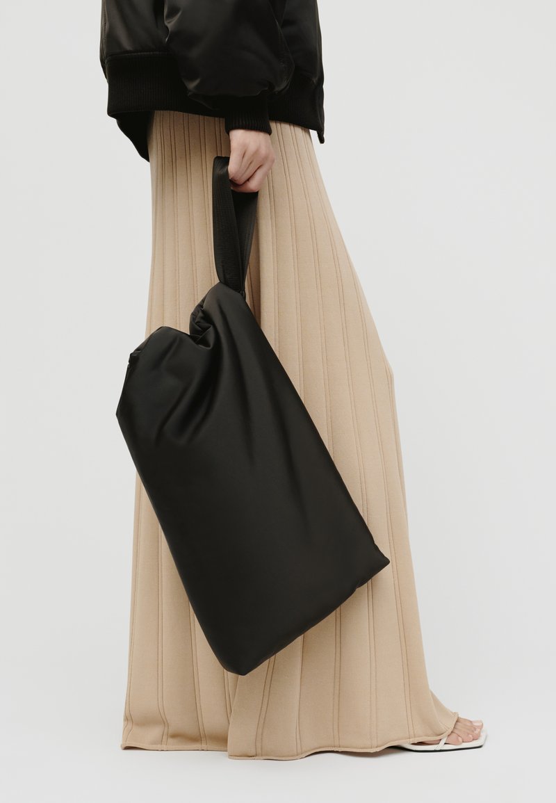 IVY OAK AMINA ROSE - Rokassoma - dark brown