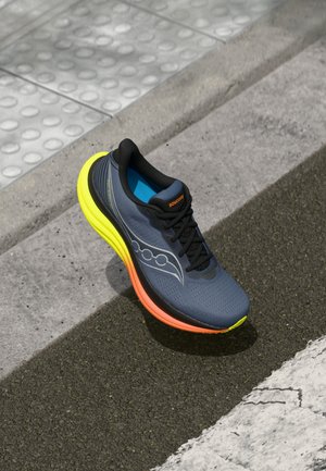 TRIUMPH 23 - Scarpe da corsa su strada - shadow/vizi