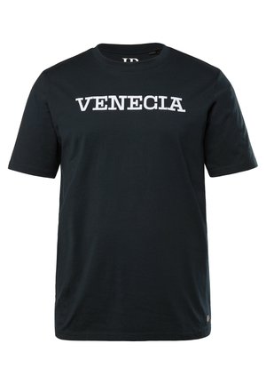 JP1880, - T-shirt z nadrukiem