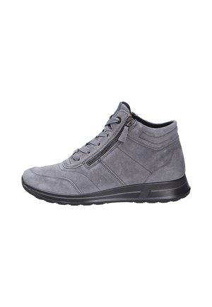 Bottine en daim gris avec semelle noire, lacets et fermeture éclair latérale, vue de côté extérieur sur fond blanc.