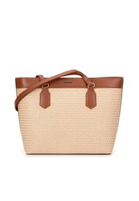 Tan geweven tote bag met bruine leren accenten, met dubbele handvatten en een gestructureerd patroon. Compact en gestructureerd ontwerp.