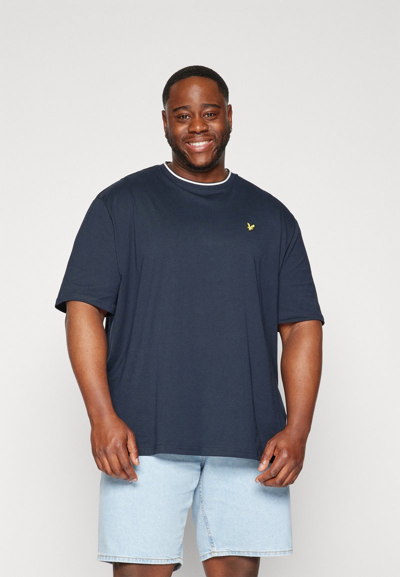 Lyle & Scott PLUS TIPPED - Pamata T-krekls - dark navy/chalk