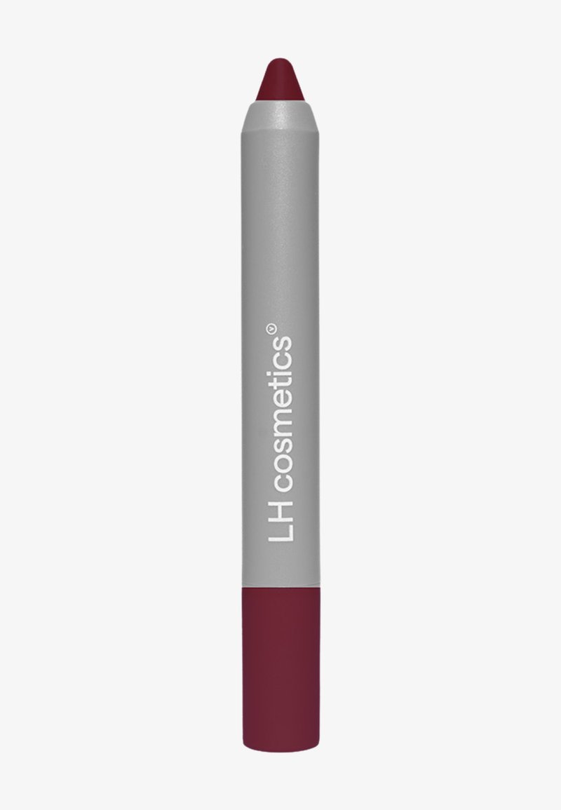 Lippenstift in einem silbernen, metallischen Gehäuse mit burgunderfarbener Spitze und markantem Branding. Glatte Textur, spitze Form für präzise Anwendung.