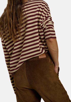 Le Temps Des Cerises, PANTALON DROITE GATA - Pantaloni - marron