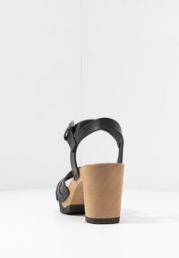 Softclox Clogs - black