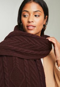 Lipsy COSY CABLE - Sjal / Tørklæder - red
