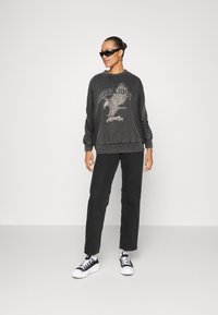 ONLY ONLLUCINDA  WILD ONECK BOX  - Sweatshirt - black