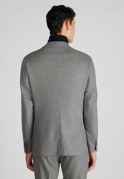 Giacca da abito in lana grigia con rever a punta, maniche lunghe e dettagli con bottoni. Vestibilità sartoriale con una texture liscia e un motivo sottile.