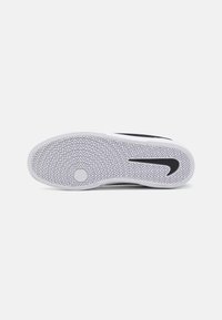Nike SB MALOR UNISEX - Sapatilhas - black/white/summit white