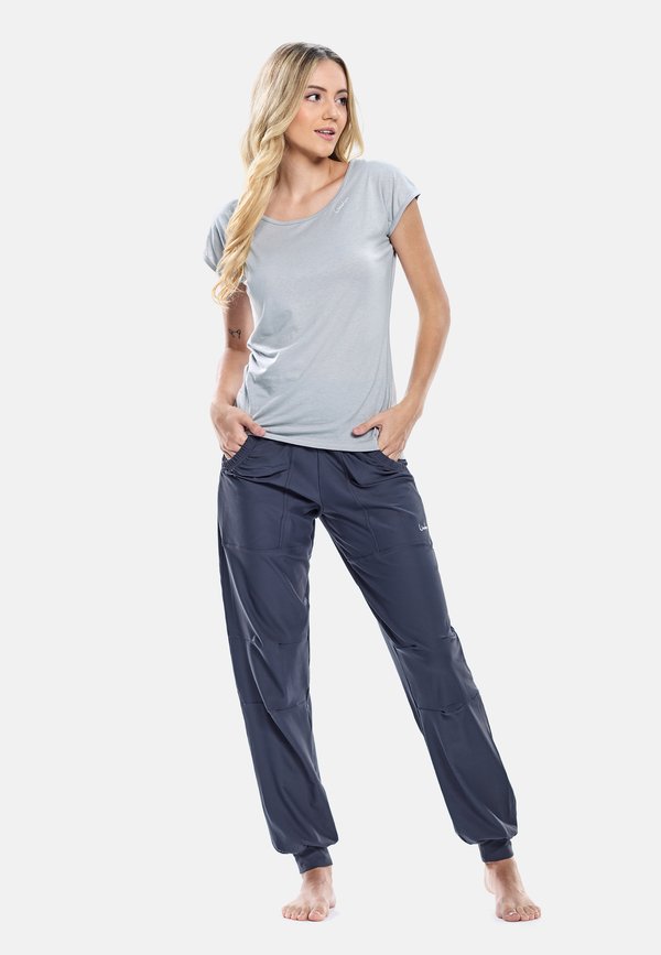 KURZARMSHIRT  - T-Shirt basic