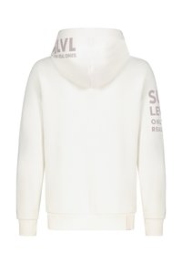 Weißer Kapuzenpullover mit langen Ärmeln und verblasstem grauen Text auf der Kapuze und dem rechten Ärmel.