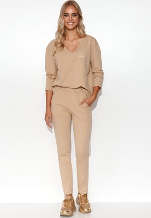 SET - Dres
