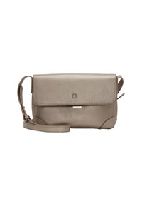 Metallic beige crossbody taske med en struktureret overflade, flaplukning og justerbar strop. Har et subtilt logo og minimalistisk design.