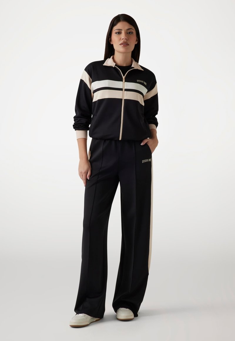 Pantaloni Jogger Donna Guess Active, Lunghi, In Morbida Maglia, Con Coulisse In Vita, Logo Stampato, Tasche Laterali, Cotone Bio - 2