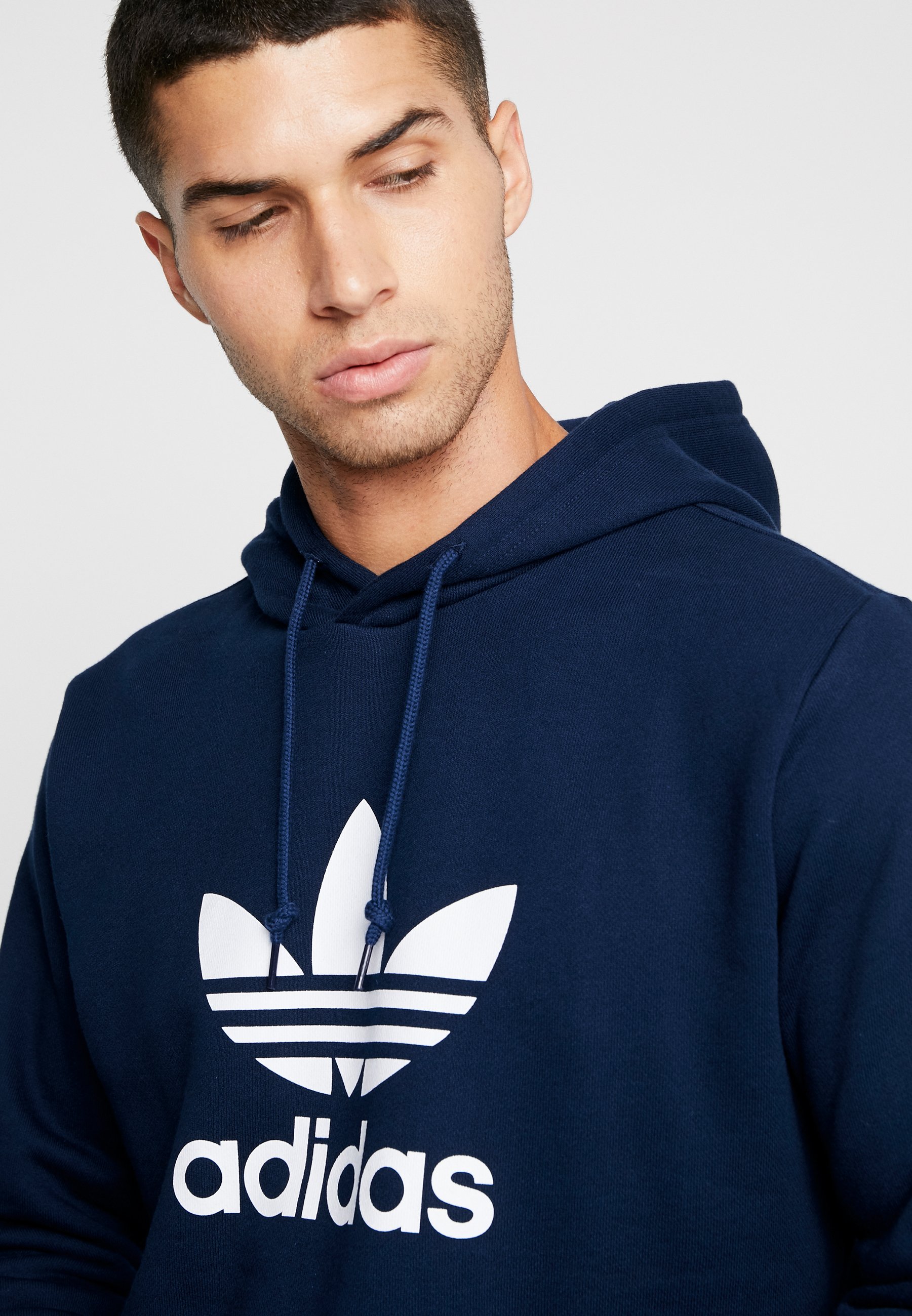 dunkelblauer adidas pulli