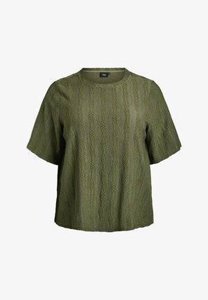 Krótka bluzka z krótkim rękawem w kolorze oliwkowej zieleni, z teksturowanym, wzorzystym designem zawierającym pionowe linie i owalne motywy. Okrągły dekolt, luźny krój.