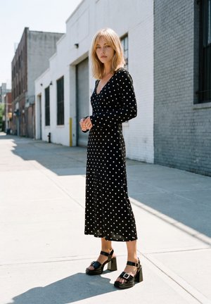 Buffalo, CALLY - Plateausandaler - black