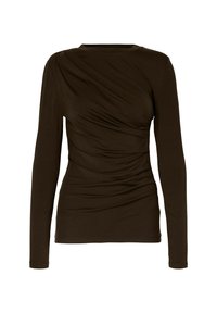 Tumepruun pikkade varrukatega keha lähendav särk, millel on kogutud drapeeringu detailid rinna ja torso ümber, ümar kaelus, valgel taustal.