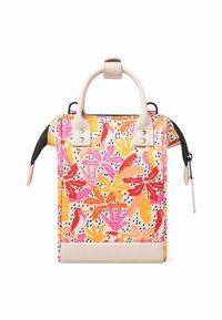 Bunte Handtasche mit einem Blumen- und Vogelprint, strukturierte Form, cremefarbene Lederakzente und einem schwarzen Reißverschluss an den Seiten.