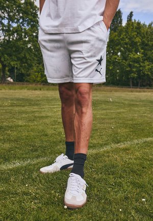 GFA RELAXED SHORTS  - Article de supporter d'équipe nationale - white