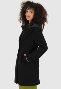 alife & kickin Cappotto classico - black