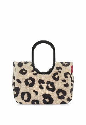 Kleine Tragetasche mit beige-schwarzem Leopardenmuster, weichem, strukturiertem Stoff und schwarzen, runden Griffen.
