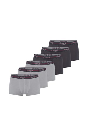 Sześć par męskich bokserek na przemian w kolorze szarym i czarnym, każda z czarnym paskiem w talii z napisem "sloggi" w kolorze białym i czerwonym.