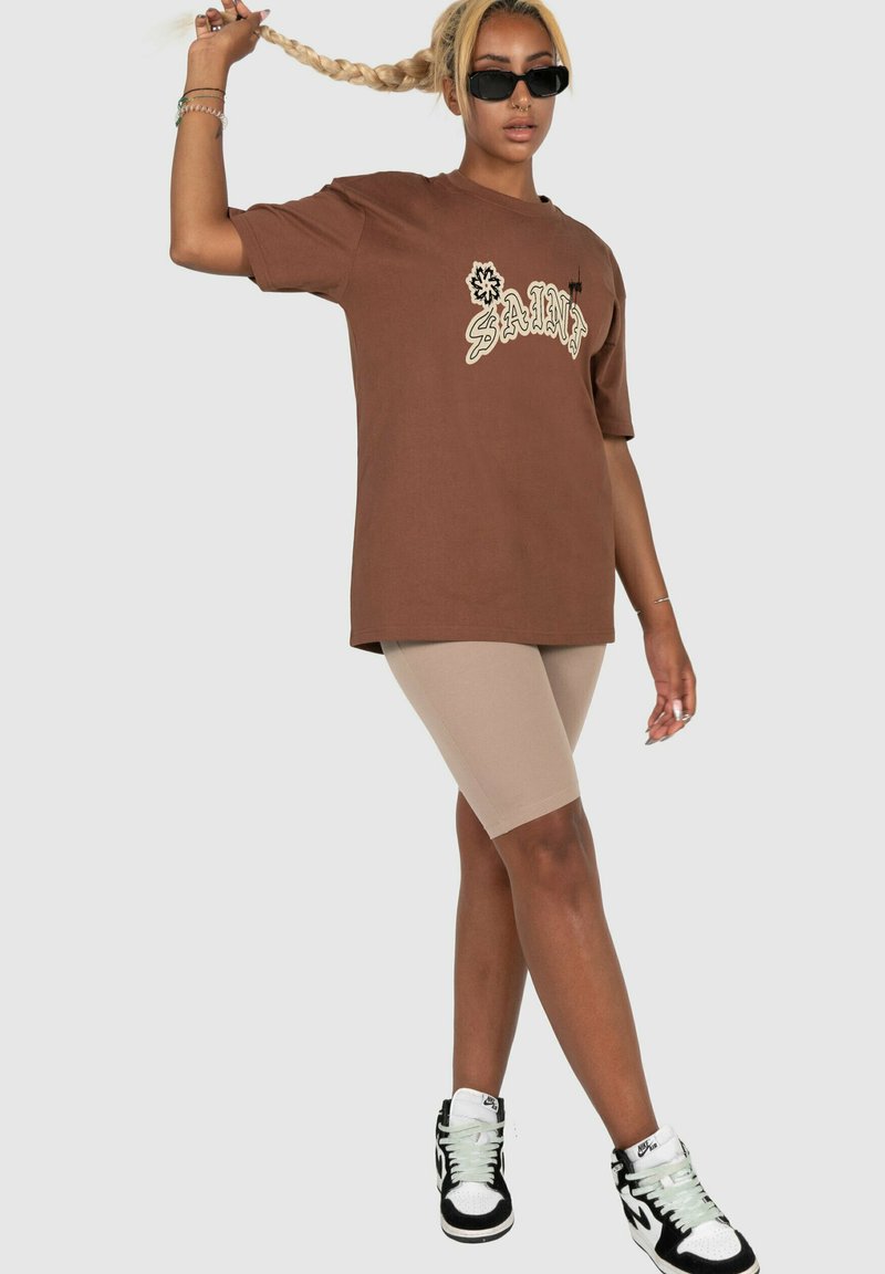 MJ Gonzales X HEAVY - T-shirts med print - bark