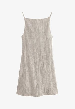 Helles graues Slipkleid mit dünnen Trägern, das ein strukturiertes, vertikal geripptes Design aufweist. Gerader Schnitt mit einem knielangen Saum.