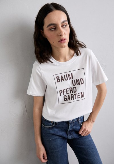 Baum und Pferdgarten JAWO - T-shirts med print - mahogany