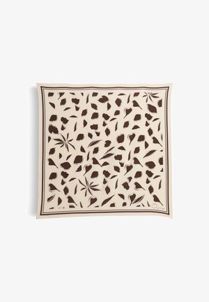 Sciarpa quadrata beige chiaro con motivi di foglie marrone scuro sparse e un doppio bordo marrone scuro.