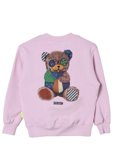 Felpa rosa con grafica di un orso, decorata con toppe colorate, bottoni per occhi e un'espressione giocosa. "BARROW" stampato in fondo.
