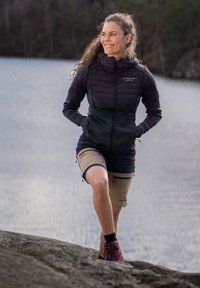 Swedemount Pantaloncini sportivi - black khaki