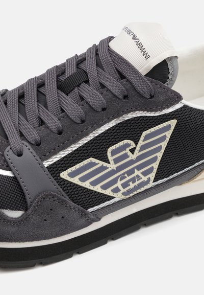 Emporio Armani Sporta apavi - black pearl/black/vanilla