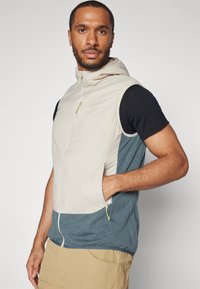 ODLO VEST INSULATED ASCENT HYBRID - Waistcoat - silver cloud/dark slate