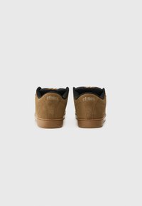 Etnies KINGPIN UNISEX - Sapatilhas de skate - brown/warm grey/gum