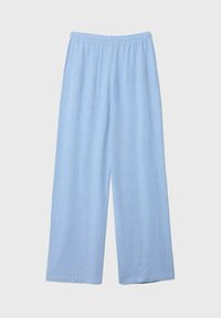 Pantalons larges bleu clair fabriqués dans un tissu doux et léger. Dotés d'une taille élastique pour le confort et d'une coupe décontractée.