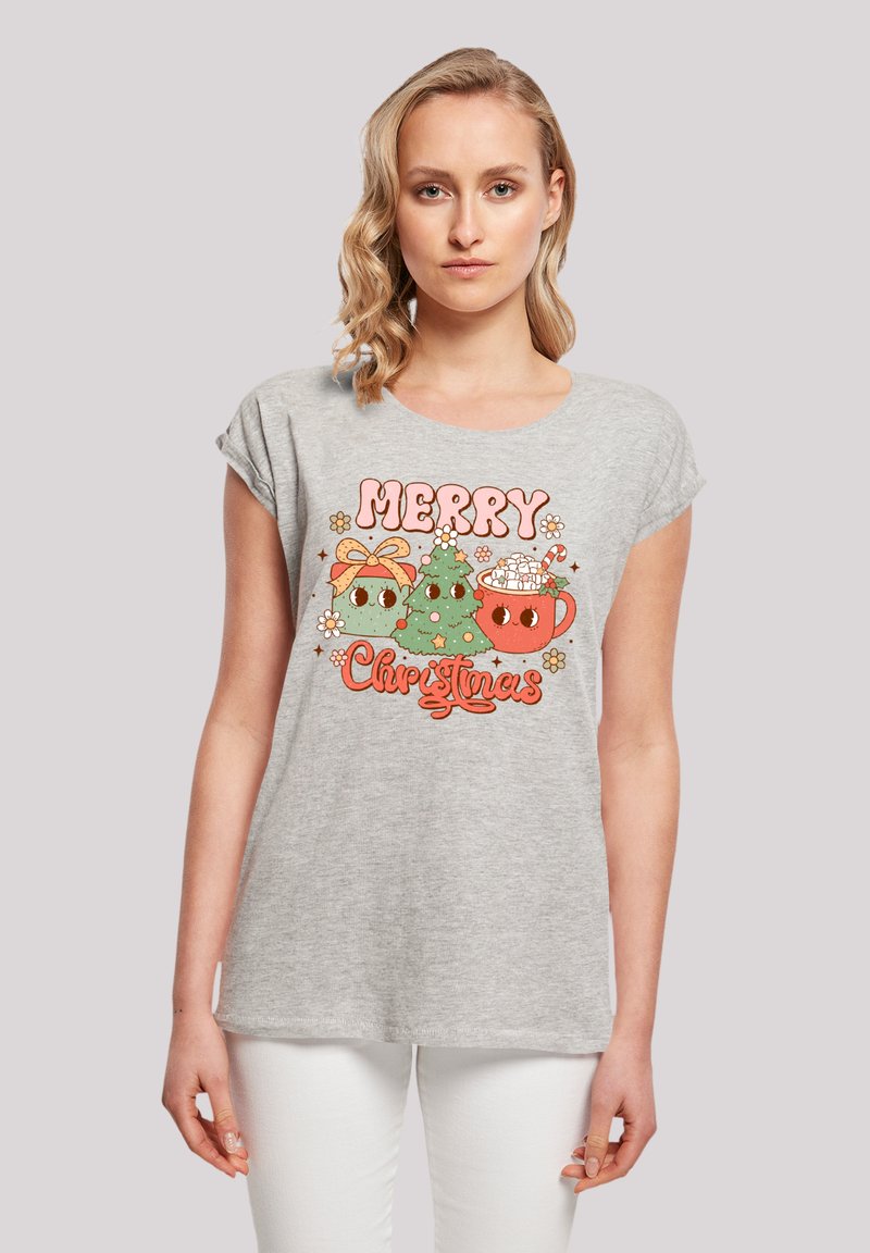 Lichtgrijze katoenen t-shirt met een feestelijke print die de tekst "VROLIJK Kerstfeest" toont, versierd met illustraties van een cadeau, een boom en een mok.
