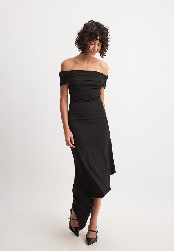 OFF SHOULDER FLOUNCE - Maxikleid