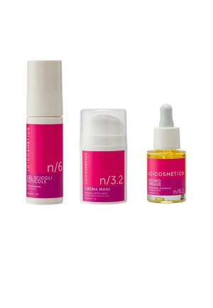 LCI COSMETICS SKIN CARE SET BEAUTIFUL HANDS AND NAILS - Kit skincare - white