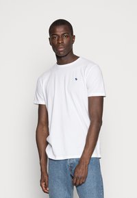 abercrombie & fitch 3 pack t shirt