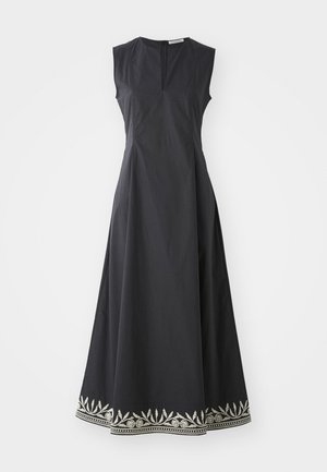 Vestido negro sin mangas con un cuerpo ajustado y una falda acampanada. Presenta bordado decorativo plateado a lo largo del dobladillo. Cierre con cremallera en la parte posterior.
