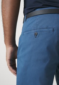 Jack's Sportswear SUPERFLEX PANTS - Chinos tipa bikses - true blue