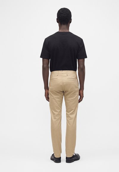NN.07 THEO - Nohavice chinos - khaki beige